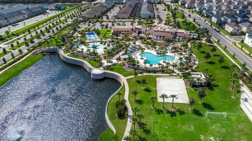 Coconut Breeze Getaway Resort Facilities Access 9 Bedroom Home by Overmoon - photo 61