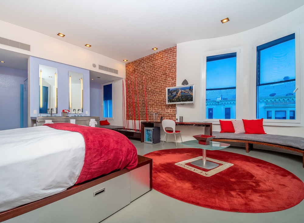 The Keating - carbon neutral hotel in San Diego