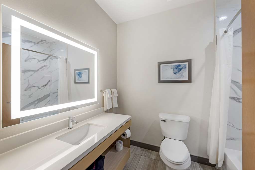 Best Western Plus Chickasha Inn - photo 21