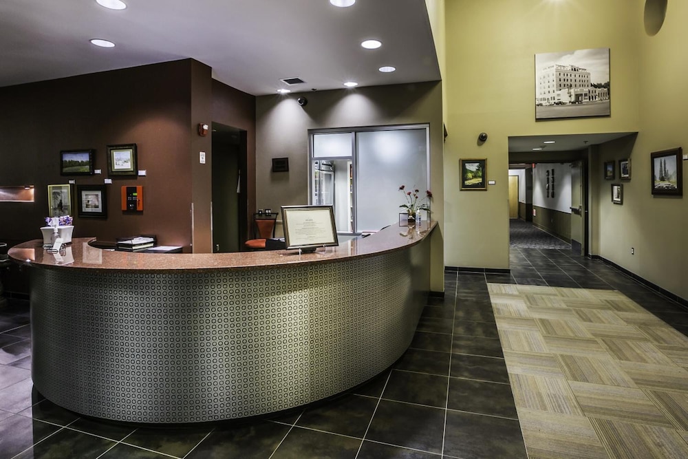 Spark by Hilton Artesia - featured photo