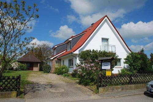 HAF OGL Gästehaus Starke Haffkrug — 4-Star Luxury Hotel in Scharbeutz, Germany