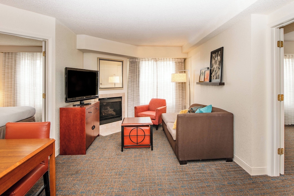 Residence Inn by Marriott Newark Silicon Valley - photo 23