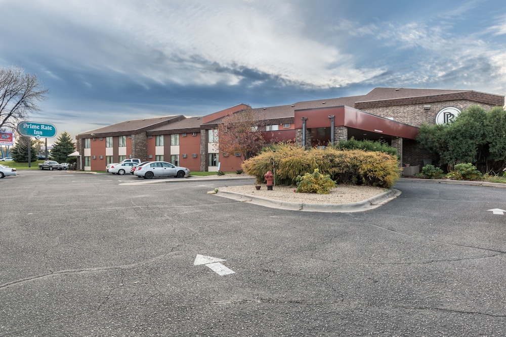 Prime Rate Inn - photo 37