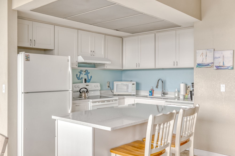 Sand & Sea Resort Condominiums - photo 408