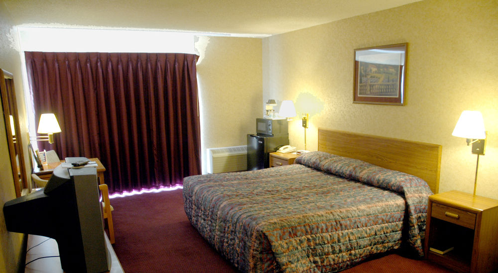 Best Western Plus Columbia River Hotel & Conference Center - photo 11