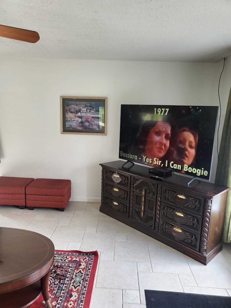 Pine Tree Inn - photo 29