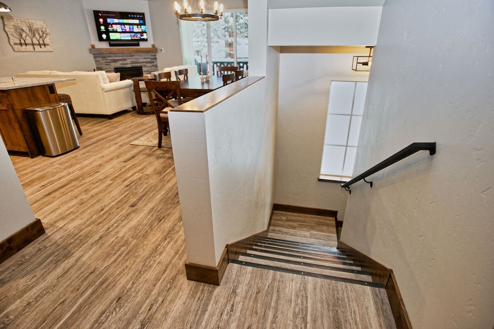Silverpine Hideaway by Casago McCall Donerightmanagement - photo 21