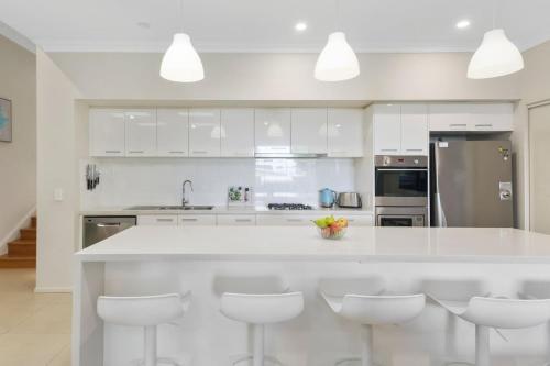 Coastal Palms Escape Your Ideal Family Getaway — Shellharbour — photo 4
