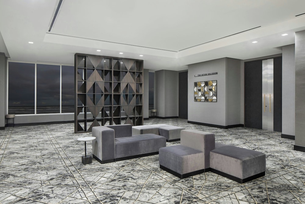 Renaissance Daytona Beach Oceanfront Hotel - photo 3