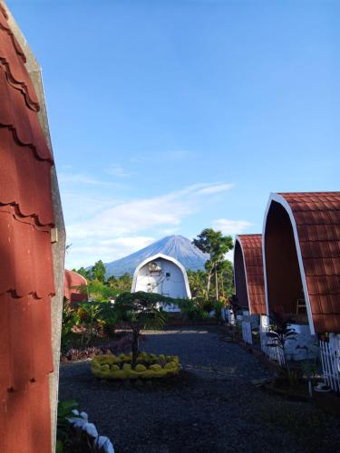 Indah Damai Cottages — hotel in Lumajang