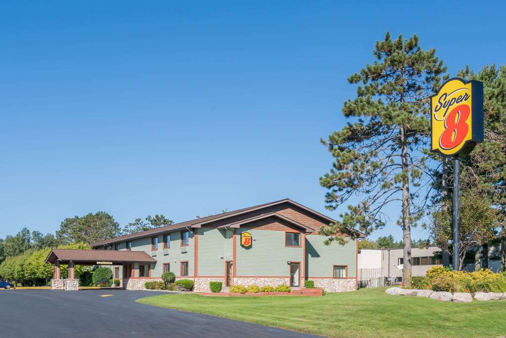 Super 8 by Wyndham Baxter Brainerd Area - featured photo