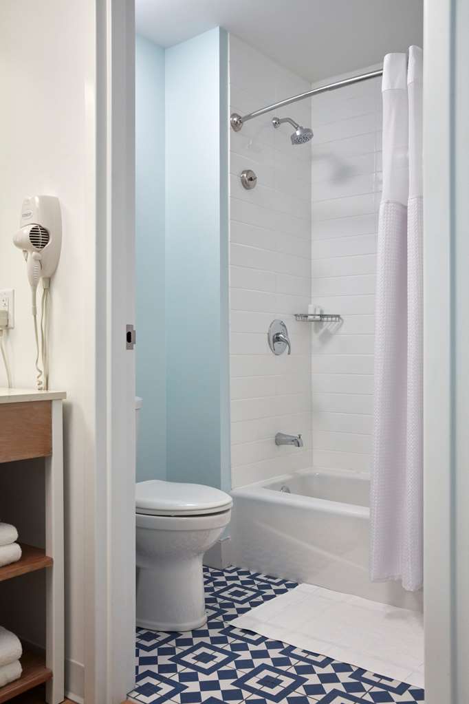 Universal's Endless Summer Resort Surfside Inn and Suites - photo 30