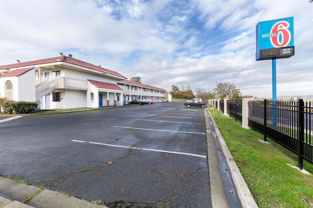 Motel 6 Vallejo Maritime North - photo 20