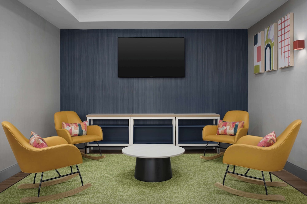 Spark by Hilton Miami Doral - photo 2