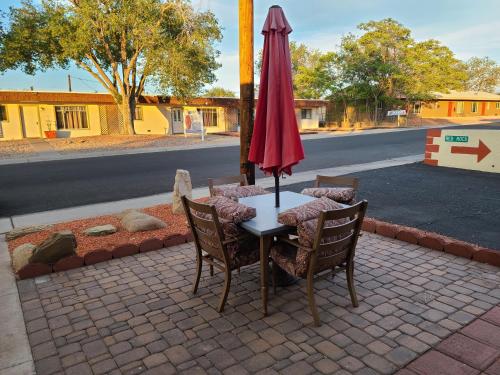 Red Rock Motel and Dam Motel - photo 33