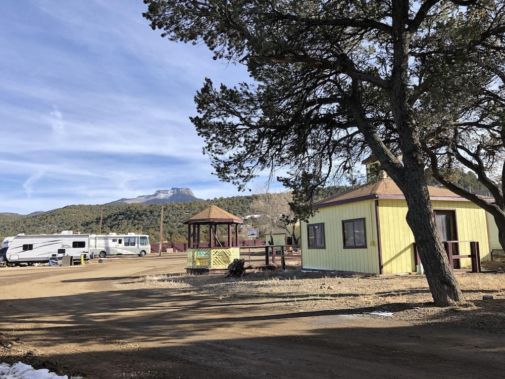 Tower 64 Motel & RV - photo 115