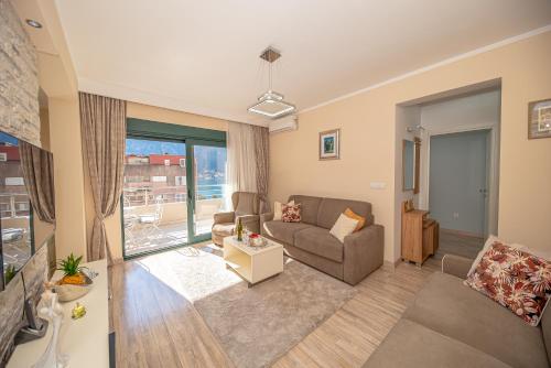 Lena apartment 2 — 4-Star Luxury Hotel in Kotor, Montenegro