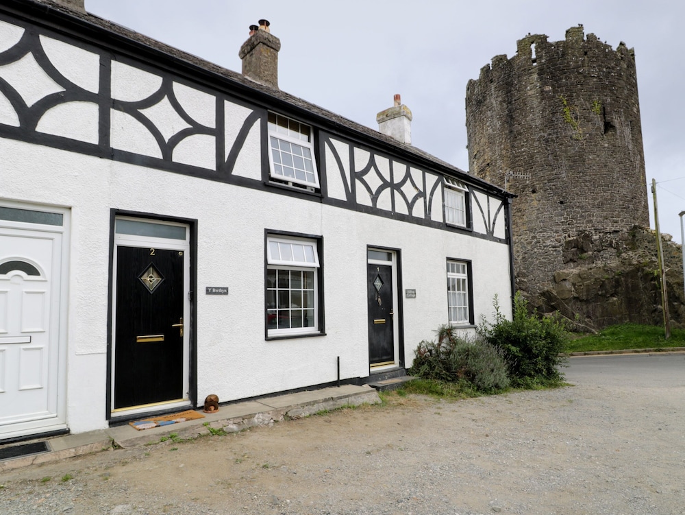 Y Bwthyn - carbon neutral hotel in Conwy