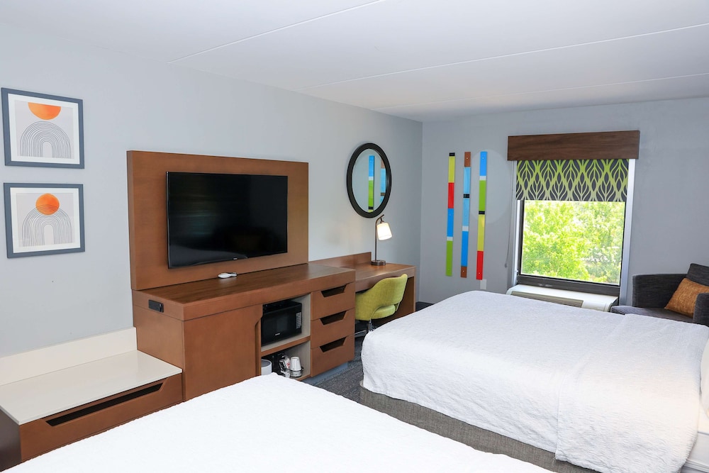 Hampton Inn Atlanta Canton - photo 13