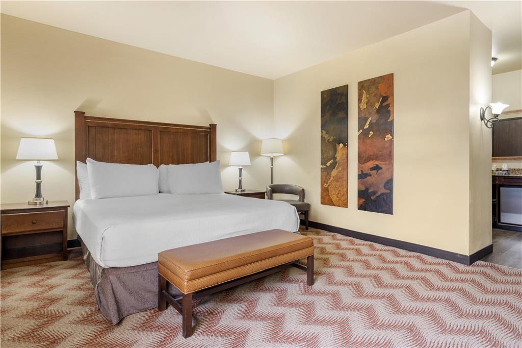 Best Western Plus Cimarron Hotel & Suites - photo 47