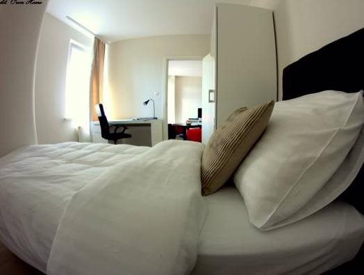 Platinum Apartments — 4-Star Luxury Hotel in Warsaw, Poland
