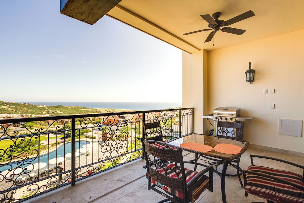 Quivira Golf Club Condo with Magnificent Ocean Views — 4-Star Luxury Hotel in Cabo San Lucas, Mexico