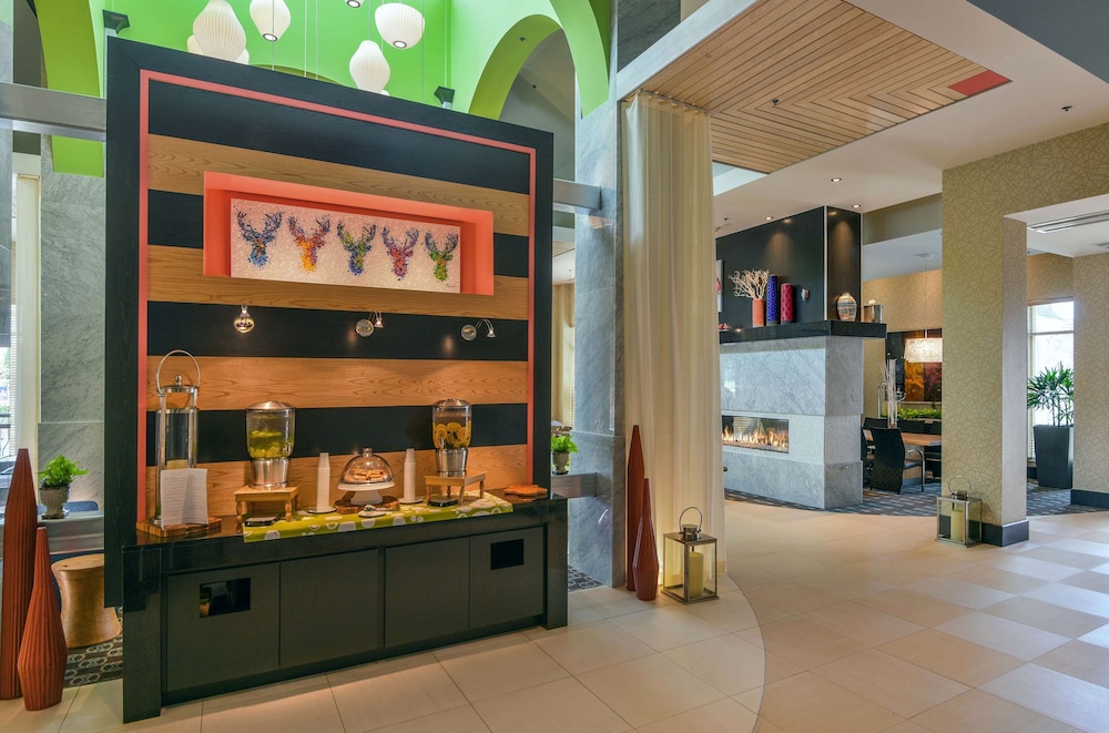 Hilton Garden Inn Raleigh Crabtree Valley - photo 7