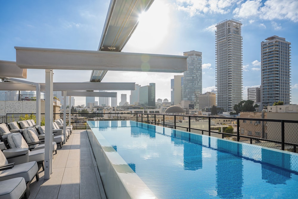 Gymnasia Isrotel a Tribute Portfolio Hotel in Tel Aviv, Israel