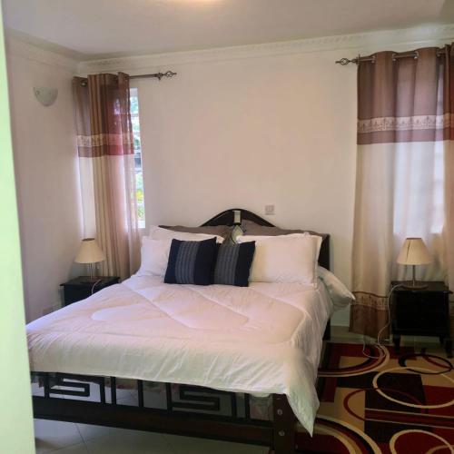 Runda 2 Bedroom