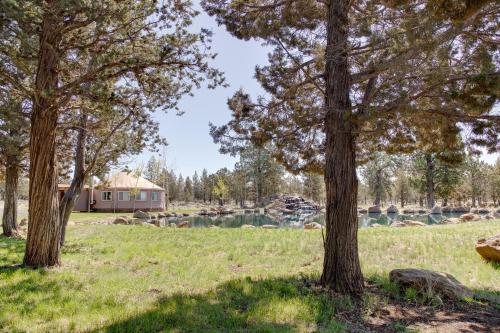 Jumping Juniper Ranch Yurt — 4-Star Luxury Hotel in Sisters, United States