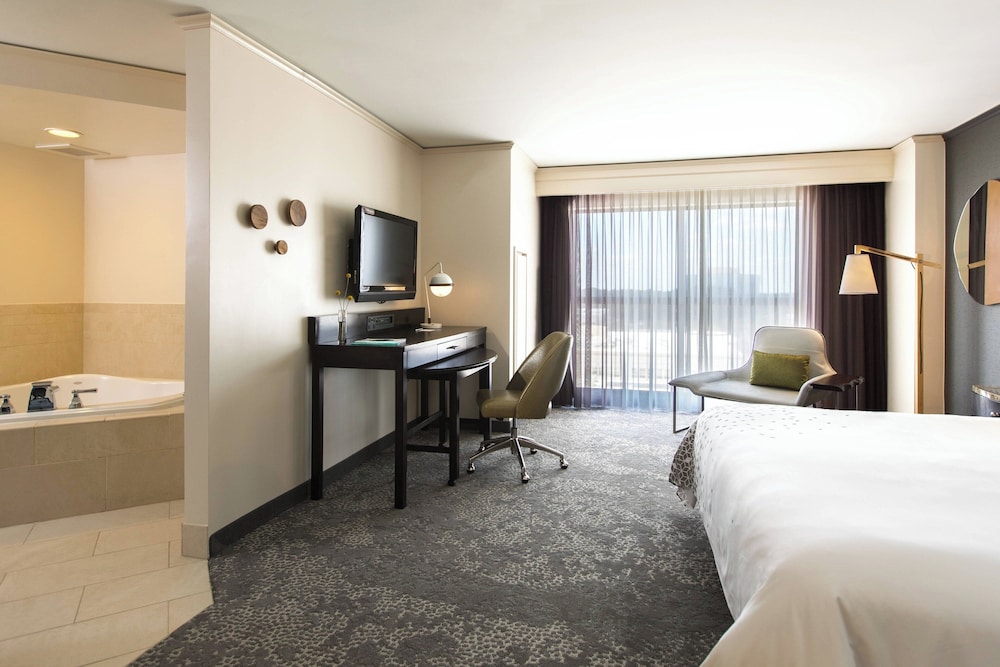 Renaissance Raleigh North Hills Hotel - photo 11