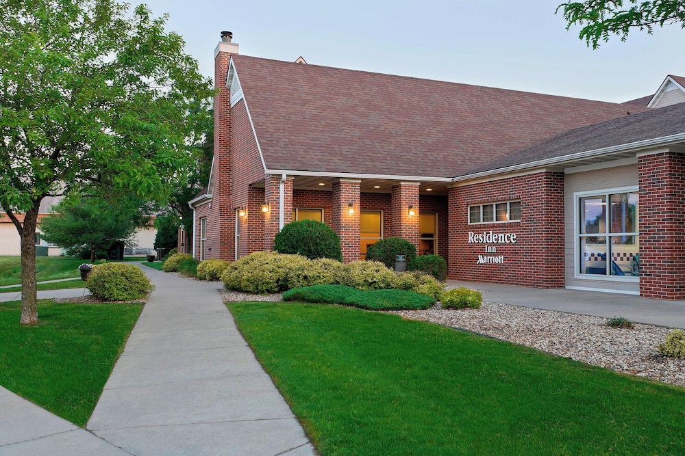 Residence Inn Cedar Rapids - photo 18