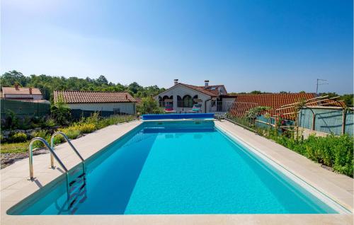 3 Bedroom Beautiful Home In Ruzici — 5-Star Luxury Hotel in Barban, Croatia
