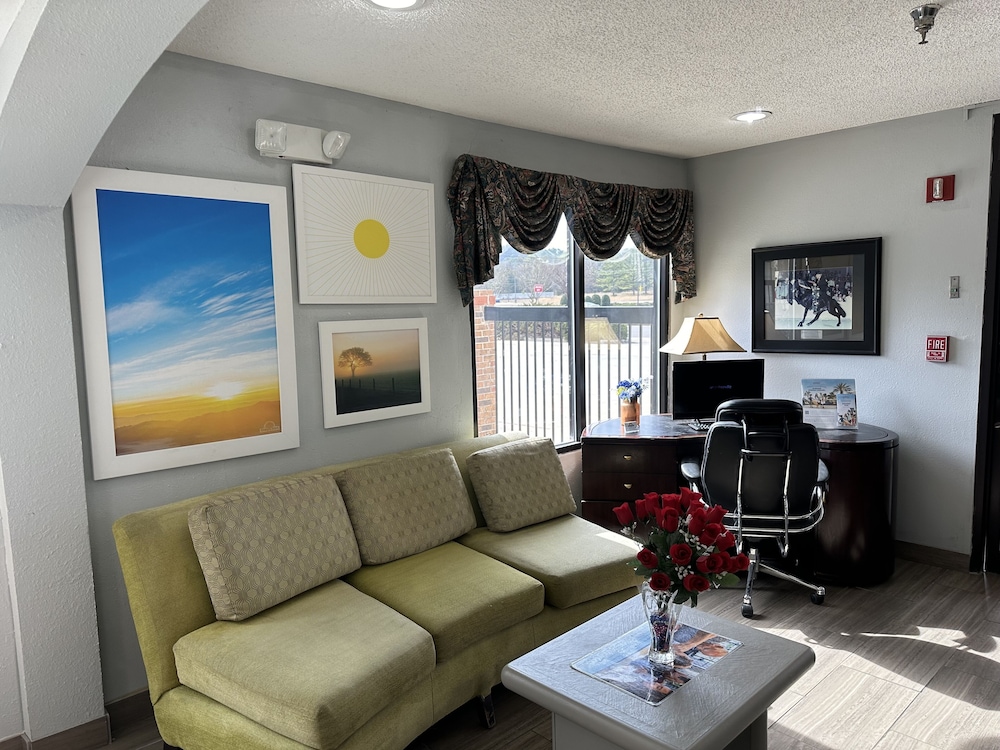 Days Inn by Wyndham Decatur Priceville I 65 Exit 334 - photo 4