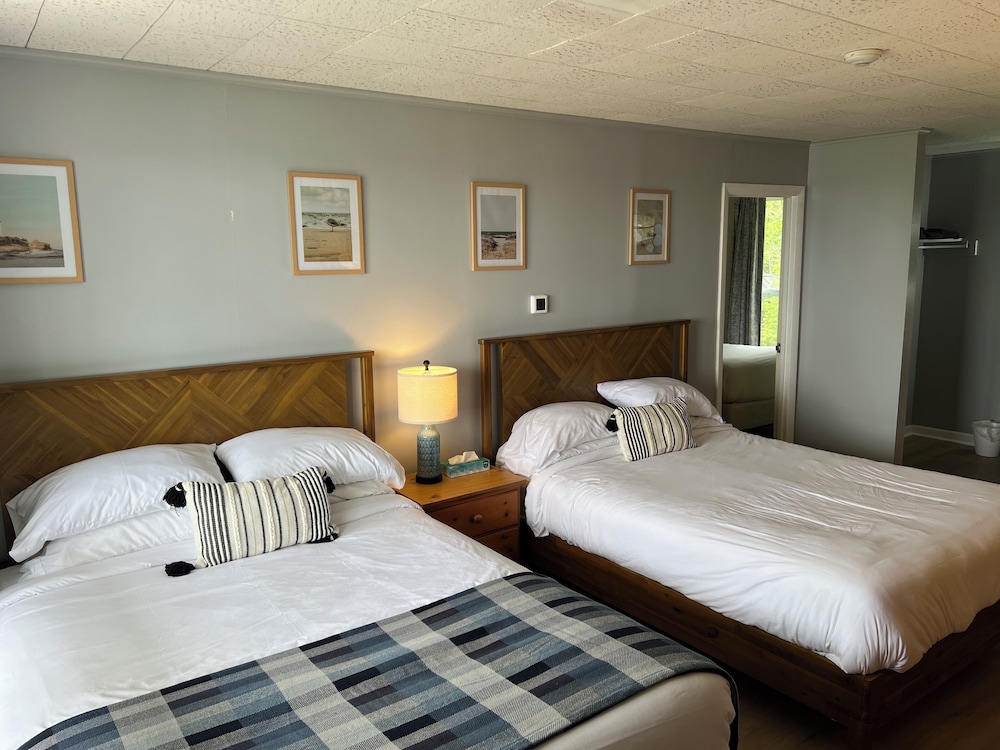 The High Tide Inn - photo 58