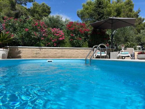 Holiday Home Villa Romantica — 4-Star Luxury Hotel in Sveti Filip I Jakov, Croatia