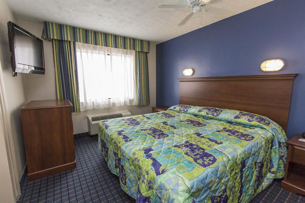 Cedar Point's Sandcastle Suites - photo 16
