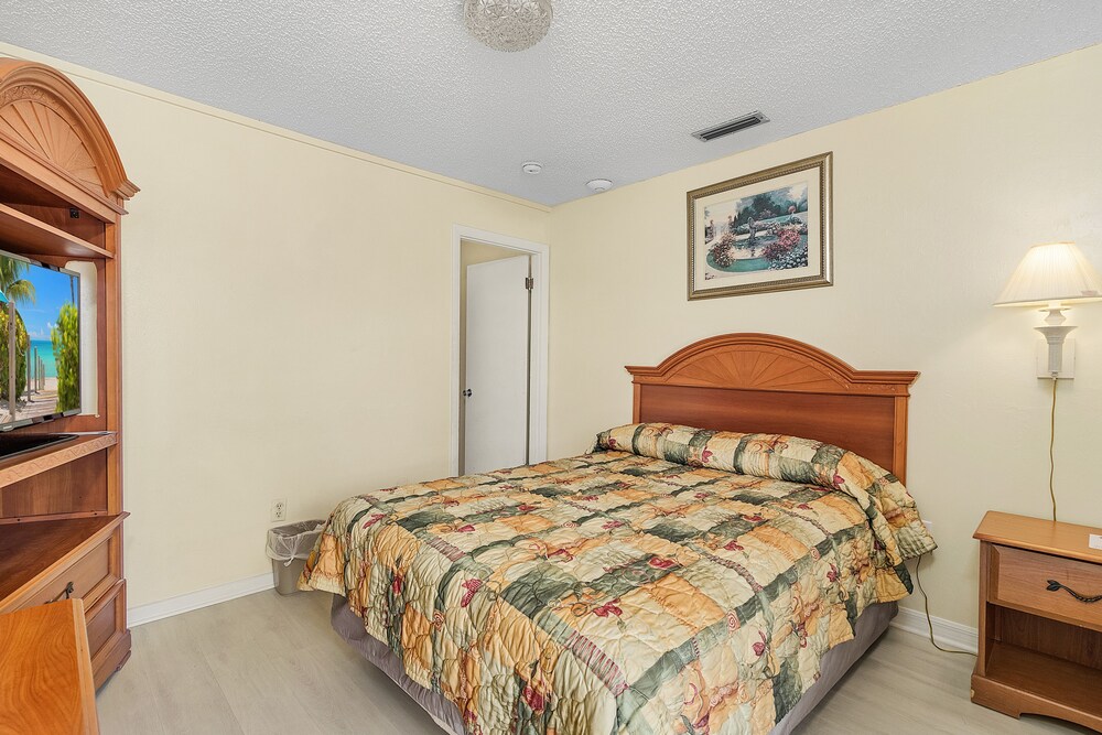 Tahitian Inn Motel - photo 10