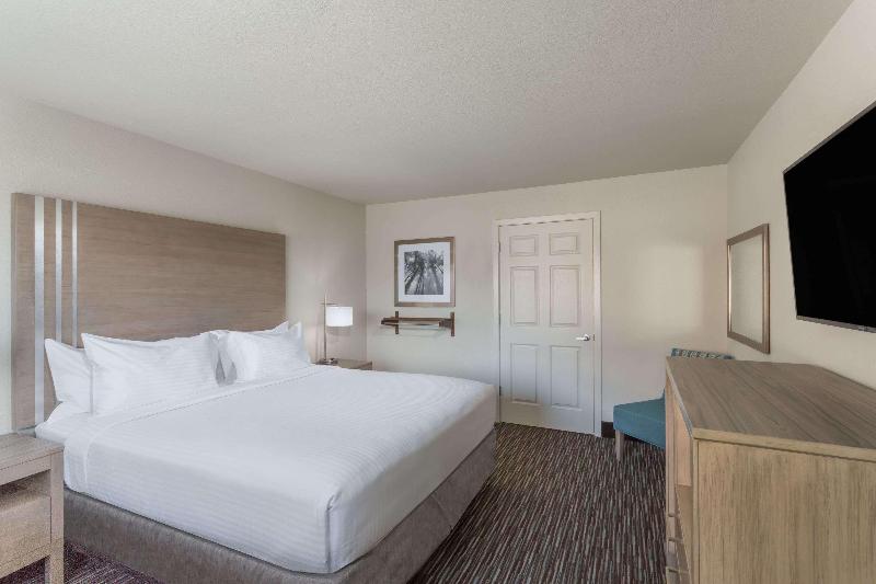 Days Inn by Wyndham Yosemite Area - photo 7