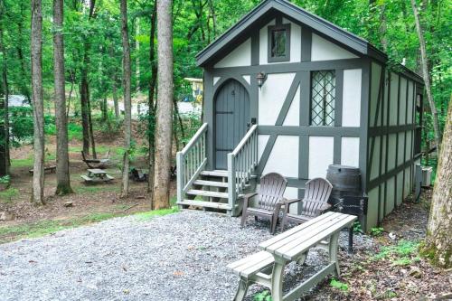 Tiny Home Cottage Near the Smokies #4 Stella - featured photo