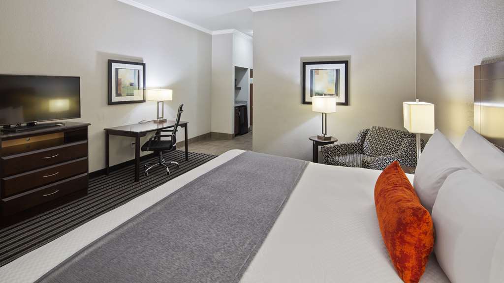 Best Western Plus Austin Airport Inn & Suites - photo 12