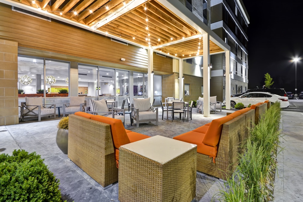 Home2 Suites by Hilton Blue Ash Cincinnati - photo 27