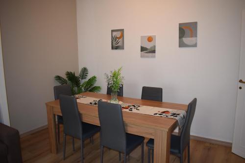 Joy House Roma Vaticano — 4-Star Luxury Hotel in Rome, Italy