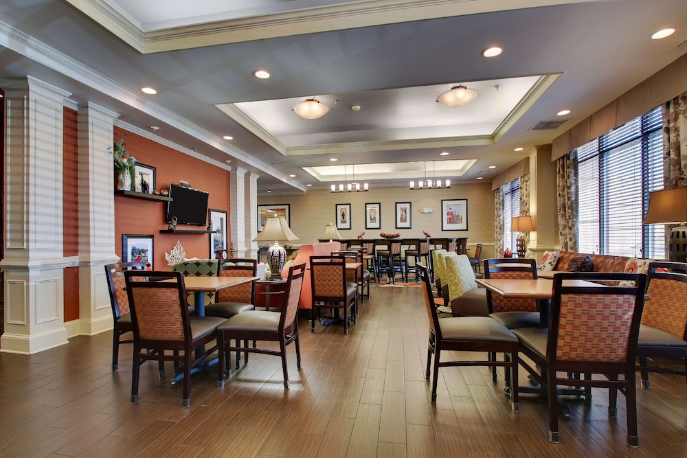 Hampton Inn Warner Robins - photo 40