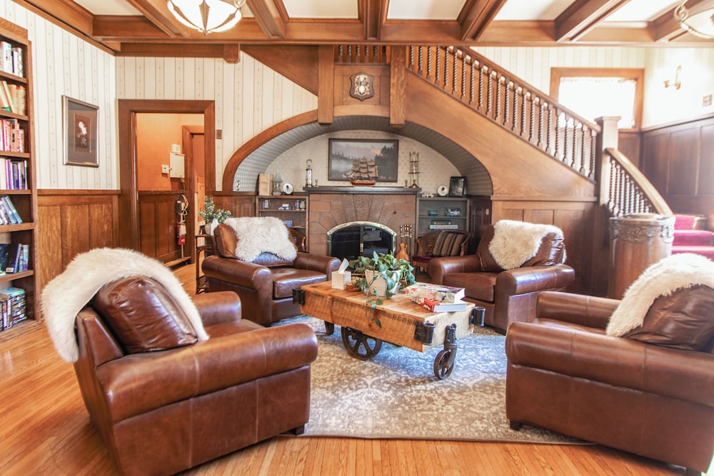 Historic GG Barnum Mansion by Heirloom Boutique Collection - photo 57