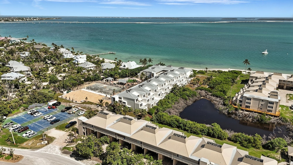 Lighthouse Resort and Club - photo 17