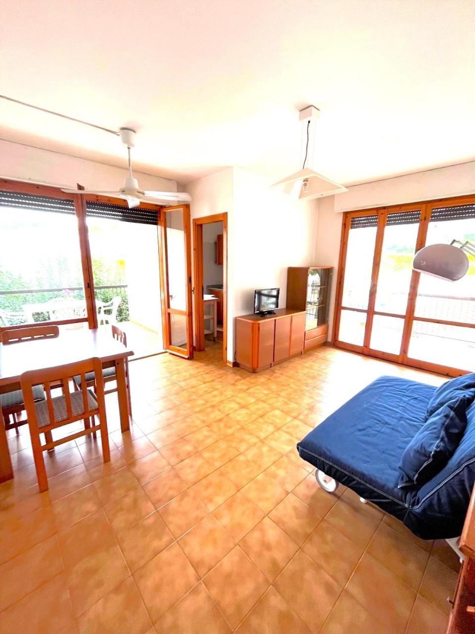 Trilo Onda Blu Con Garage a Numana in Numana, Italy