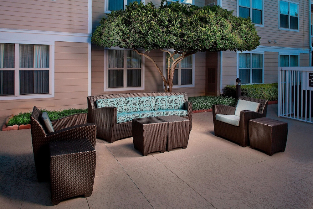 Residence Inn by Marriott Baton Rouge Siegen Lane - photo 16