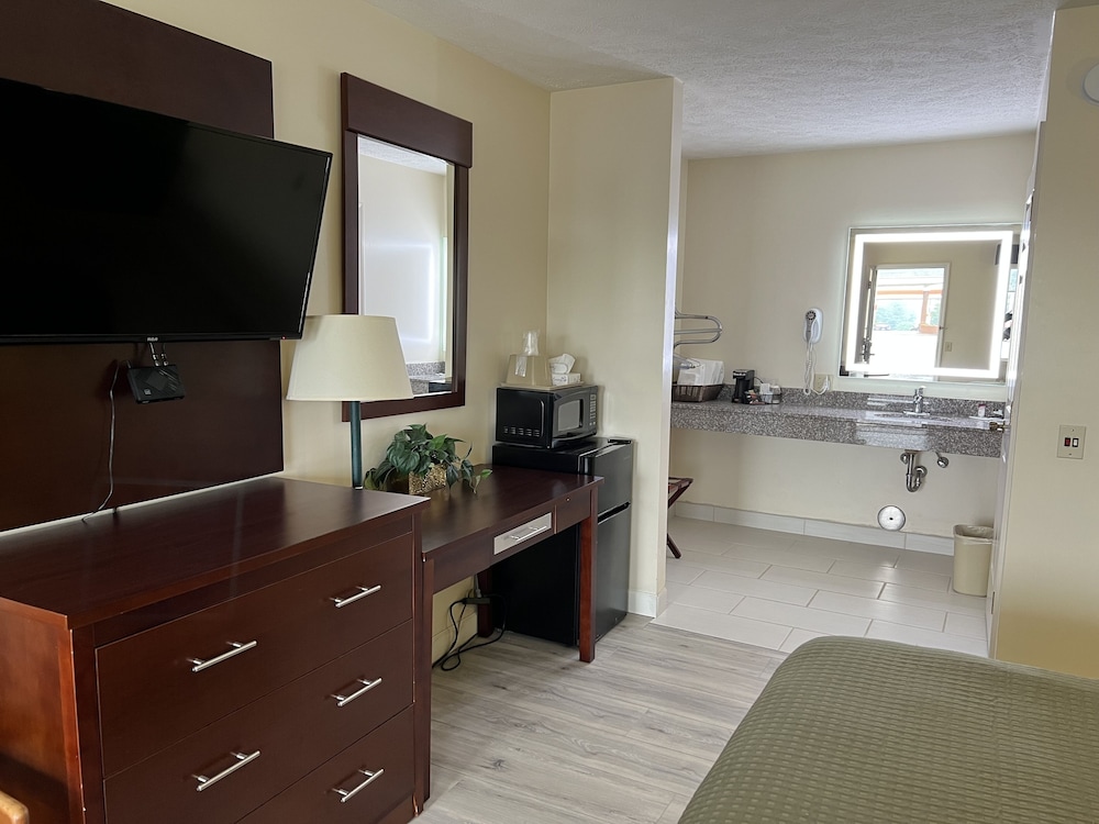 Surry Inn Dobson I 77 Exit 93 - photo 22
