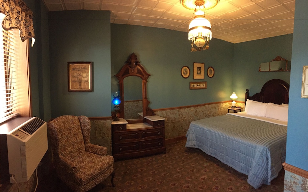 Hotel Millersburg - photo 14